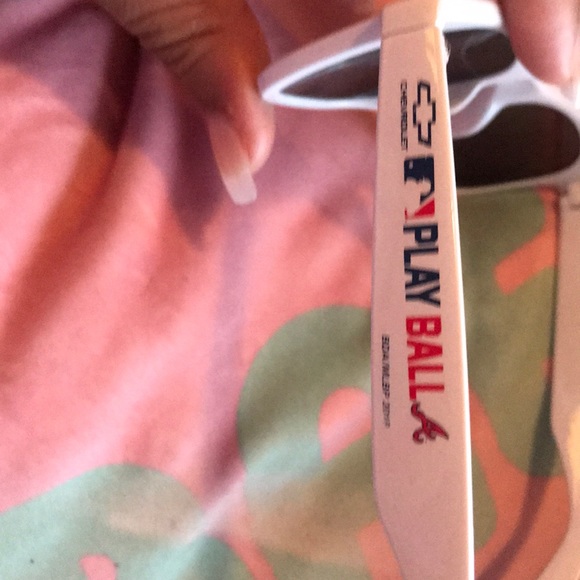 Braves Shades - Picture 2 of 2